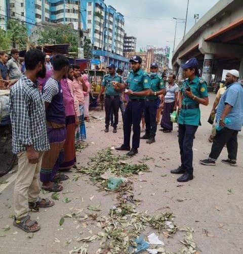 জুরাইনের রাস্তা আজ হকারমুক্ত