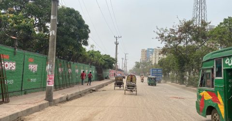 ৪০ বছর বেদখলে থাকা মুগদা বিশ্বরোডের অবৈধ পার্কিং উচ্ছেদ