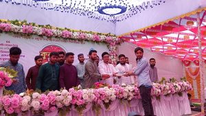 পাবনায় শিবিরের উদ্দোগে সাধারণ শিক্ষার্থীদের মাঝে কোরআন বিতরণ 