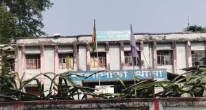কলাপাড়ায় ইভটিজারের মাথা ন্যাড়া করে দিলেন বিক্ষুব্ধ জনতা