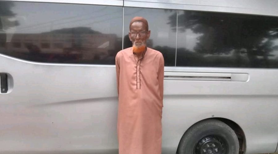 ময়মনসিংহ সিপিএসসি, র্যাব ১৪, কর্তৃক তারাকান্দা থানার বৃদ্ধ আবেদ আলী (৭০) ক্লুলেস হত্যা মামলার আসামী গ্রেফতার ময়মনসিংহ সিপিএসসি, র্যাব ১৪, কর্তৃক তারাকান্দা থানার বৃদ্ধ আবেদ আলী (৭০) ক্লুলেস হত্যা মামলার আসামী গ্রেফতার