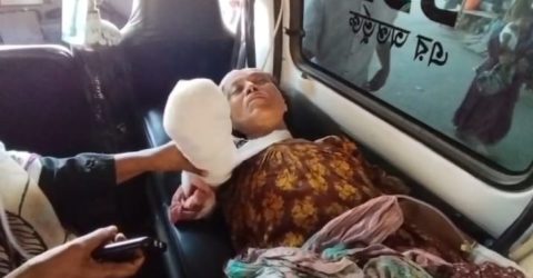 কুপিয়ে স্ত্রীর হাত কর্তন করলেন নেশাগ্রস্থ স্বামী