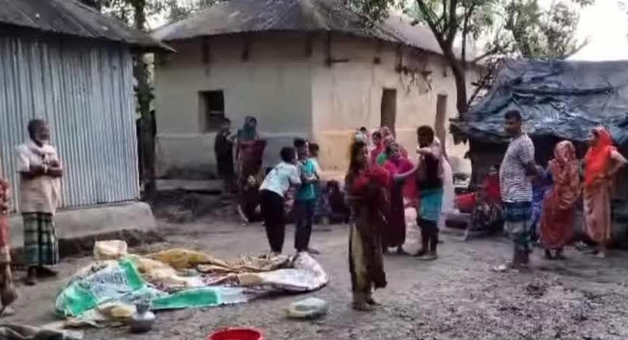 গফরগাঁওয়ে এসএসসি পরীক্ষার্থীকে বাঁচাতে গিয়ে বিদ্যুৎস্পৃষ্টে প্রাণ গেল বাবার গফরগাঁওয়ে এসএসসি পরীক্ষার্থীকে বাঁচাতে গিয়ে বিদ্যুৎস্পৃষ্টে প্রাণ গেল বাবার