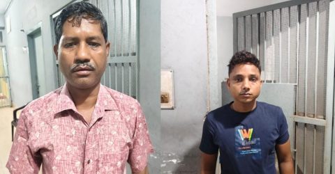 চাঁপাইনবাবগঞ্জে চুরি হওয়া স্বর্ণালংকার ও নগদ অর্থসহ গ্রেফতার ২
