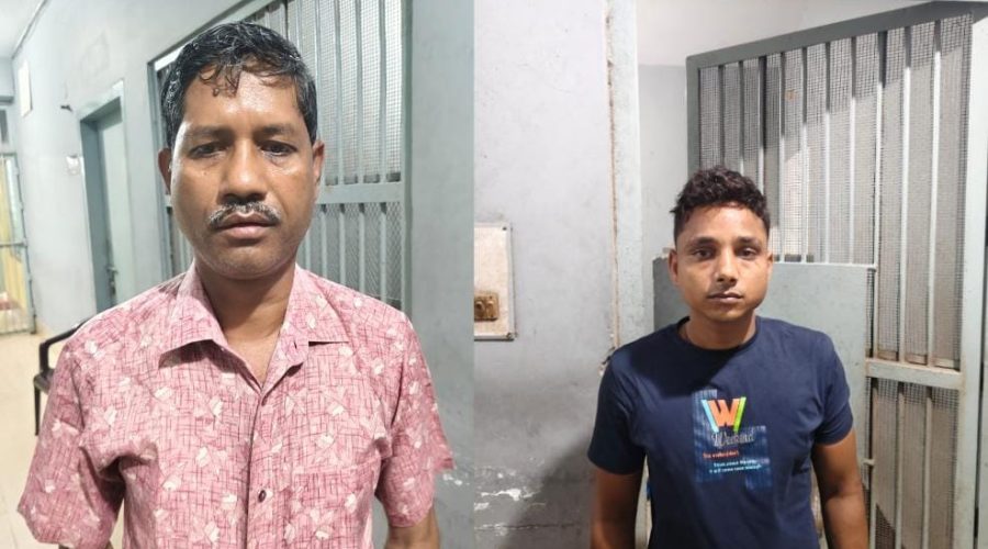 চাঁপাইনবাবগঞ্জে চুরি হওয়া স্বর্ণালংকার ও নগদ অর্থসহ গ্রেফতার ২