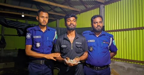 মধ্য রাতের অভিযানে গাঁজাসহ যুবক আটক, মোবাইল কোর্টে ৬ মাসের কারাদণ্ড