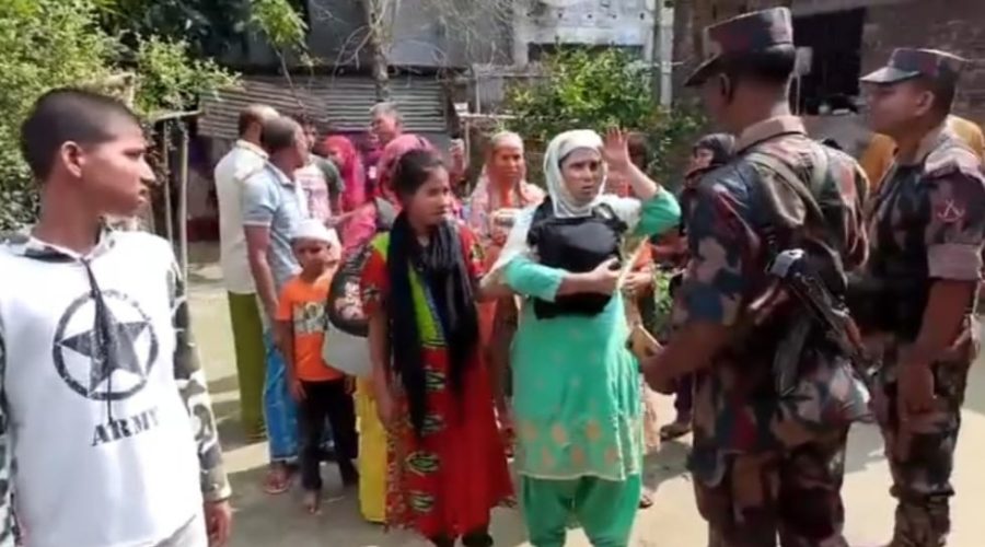 কুড়িগ্রামের রৌমারী সীমান্তে পুশইন করা ৪৪ জনকে আটক করেছে বিজিবি কুড়িগ্রামের রৌমারী সীমান্তে পুশইন করা ৪৪ জনকে আটক করেছে বিজিবি