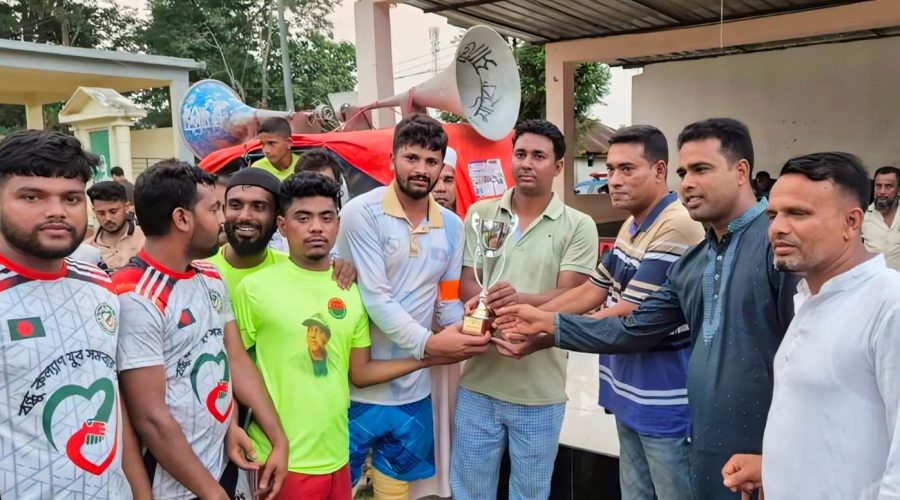 পানছড়িতে ঈদ-উল-আযহা উপলক্ষে ছাত্রদলের উদ্যোগে প্রীতি ফুটবল ম্যাচ অনুষ্ঠিত পানছড়িতে ঈদ-উল-আযহা উপলক্ষে ছাত্রদলের উদ্যোগে প্রীতি ফুটবল ম্যাচ অনুষ্ঠিত