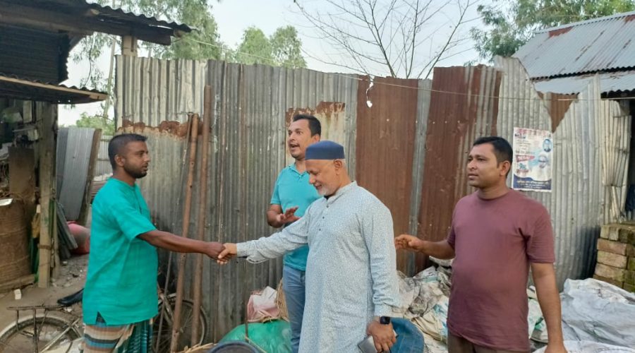 দিনাজপুরের বীরগঞ্জে শতগ্রাম ইউনিয়নে বিএনপির ৩১ দফা বাস্তবায়নে লিফলেট বিতরণ