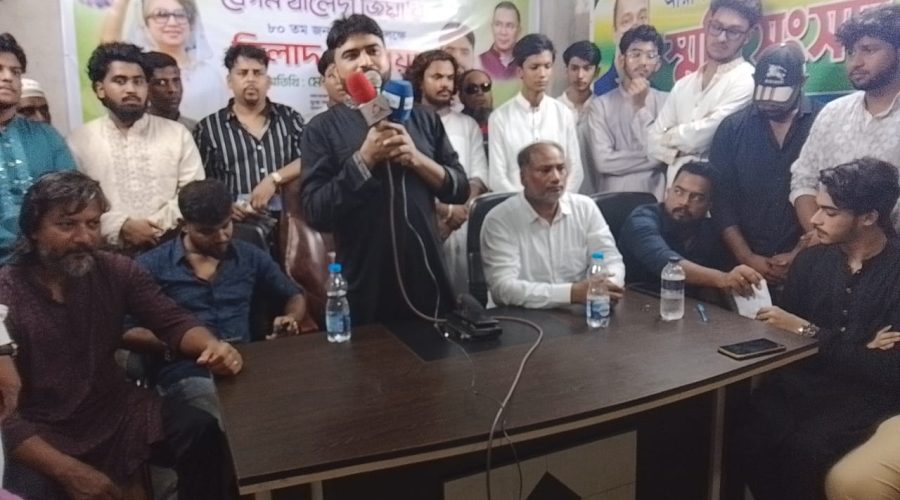বিএনপির বিরুদ্ধে মিথ্যা অপপ্রচার চালিয়ে আগামী নির্বাচন কে বানচাল করা যাবে না : সোহেল মাহামুদ বিএনপির বিরুদ্ধে মিথ্যা অপপ্রচার চালিয়ে আগামী নির্বাচন কে বানচাল করা যাবে না : সোহেল মাহামুদ