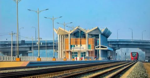 কালিয়াকৈর চলন্ত ট্রেন থেকে পড়ে ১ যুবক নিহত