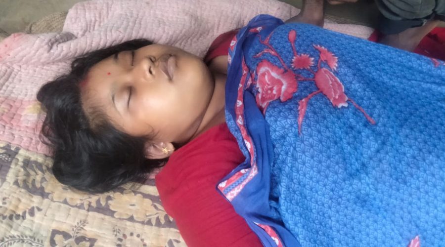 বীরগঞ্জে গলায় ফাঁসি গৃহবধুর মৃত্যু