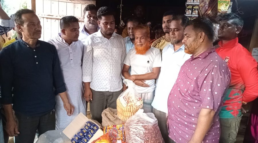 অসহায় শহিদুল ইসলামের পাশে ওয়াদুদ ভুইঁয়া ফাউন্ডেশন: মুদি দোকানের মালামাল উপহার