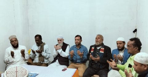 সাঘাটায় খালেদা জিয়ার সুস্থতা কামনায় সাংবাদিকদের আয়োজনে দোয়া 