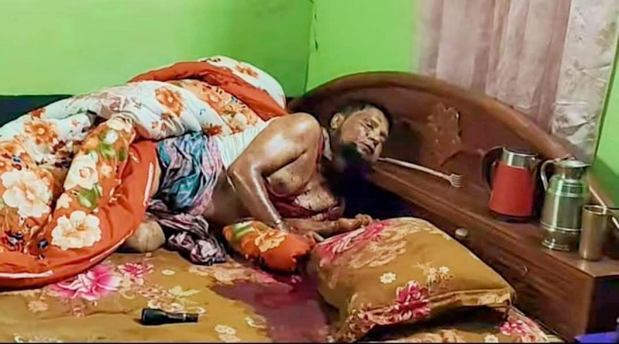 বীরগঞ্জে এক ব্যক্তিকে জবাই করে হত্যা করেছে দুর্বৃত্তরা 