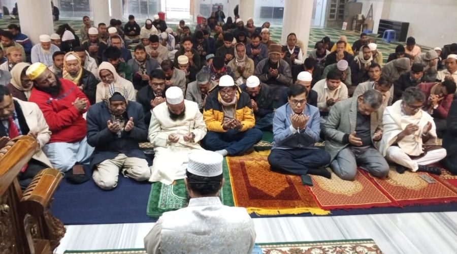 বেগম খালেদা জিয়ার বিদেহী আত্মার মাগফিরাত কামনায় ত্রিশালে নজরুল বিশ্ববিদ্যালয়ে দোয়া মাহফিল অনুষ্ঠিত