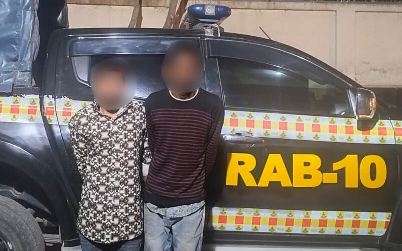 সালথায় র‌্যাব-১০ এর অভিযানে ইয়াবাসহ দুই মাদক ব্যবসায়ী গ্রেফতার