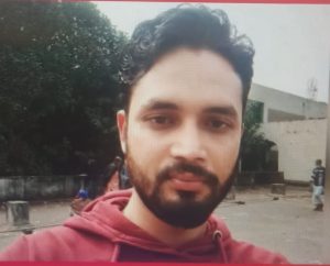 ভুয়া র্যাব-ডিবি পরিচয়ে চাঁদাবাজি: সিদ্ধিরগঞ্জে বিদেশি পিস্তল ও ইয়াবাসহ ‘সোর্স বাবু’ গ্রেপ্তার ভুয়া র্যাব-ডিবি পরিচয়ে চাঁদাবাজি: সিদ্ধিরগঞ্জে বিদেশি পিস্তল ও ইয়াবাসহ ‘সোর্স বাবু’ গ্রেপ্তার