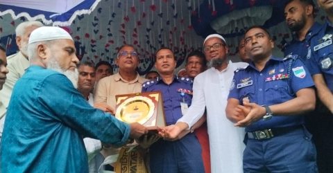 শ্রীপুরে পুলিশ সুপার কাপ সম্প্রীতির ফুটবল ম্যাচ অনুষ্ঠিত, জেলা পুলিশ একাদশ জয়ী