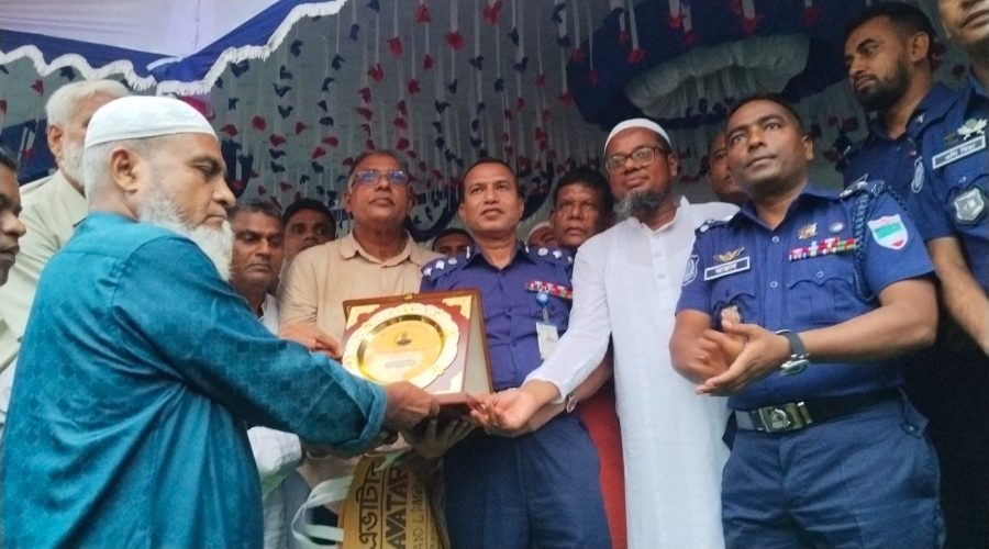 শ্রীপুরে পুলিশ সুপার কাপ সম্প্রীতির ফুটবল ম্যাচ অনুষ্ঠিত, জেলা পুলিশ একাদশ জয়ী