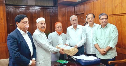 প্রধানমন্ত্রীর প্রতিশ্রুতি বাস্তবায়নে বিরোধীদলীয় এমপিদের জন্য বিশেষ বরাদ্দপত্র হস্তান্তর