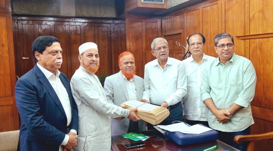 প্রধানমন্ত্রীর প্রতিশ্রুতি বাস্তবায়নে বিরোধীদলীয় এমপিদের জন্য বিশেষ বরাদ্দপত্র হস্তান্তর