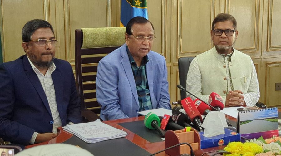 জলাবদ্ধতা, মশা ও বর্জ্য সংকট নিরসনে ডিএসসিসি প্রশাসকের সঙ্গে ঢাকা-৪ ও ঢাকা-৫ আসনের এমপিদের জরুরি বৈঠক
