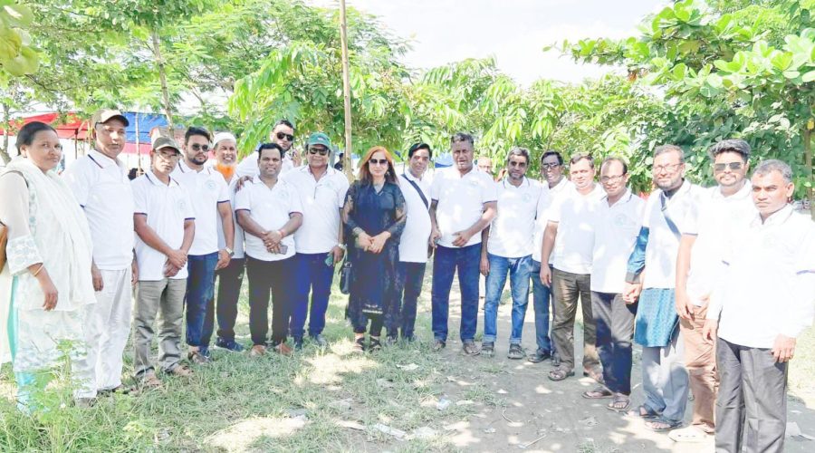 বলাকা সাহিত্য চর্চা পরিষদের আয়োজনে যমুনায় নৌভ্রমণ