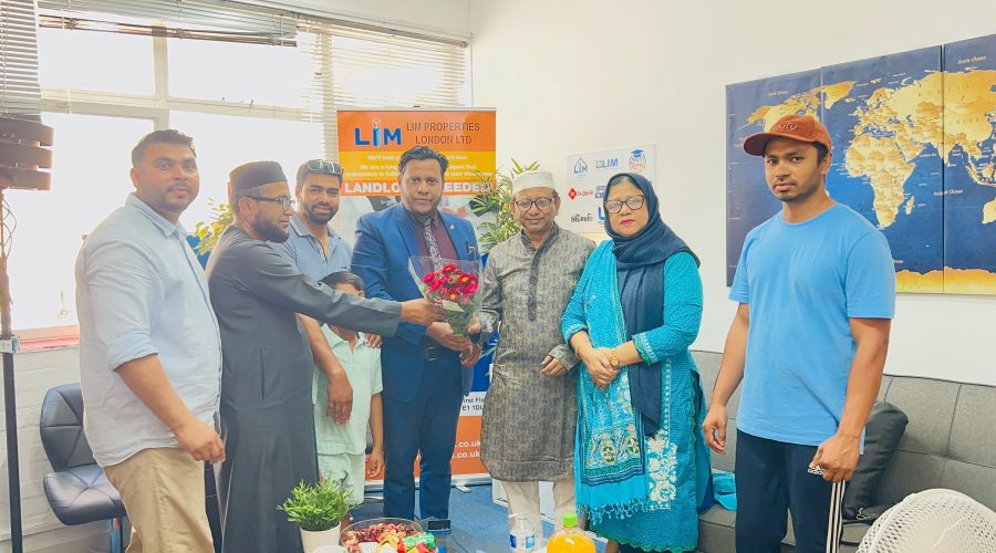 লন্ডন সফরে সিলেট-চট্টগ্রাম ফ্রেন্ডশিপ ফাউন্ডেশনের চেয়ারম্যানকে ফুলেল শুভেচ্ছা