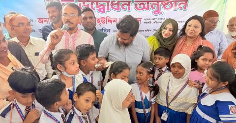 জুরাইনে আশরাফ মাস্টার আদর্শ উচ্চ বিদ্যালয়ের নবনির্মিত ভবন উদ্বোধন
