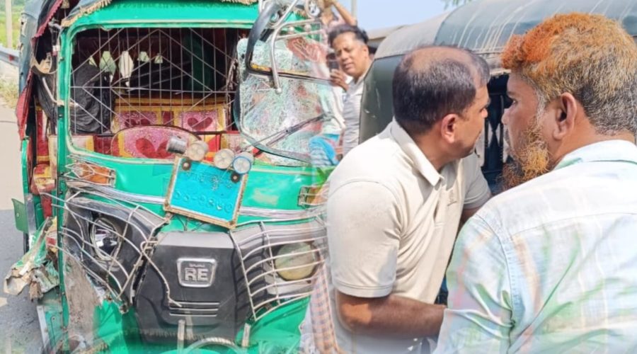 নরসিংদীতে পৃথক সড়ক দুর্ঘটনায় শিশুসহ ৩ জনের মৃত্যু, আহত ১১