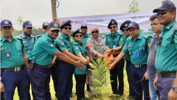 ট্রাফিক ওয়ারী বিভাগের উদ্যোগে পরিবেশ দিবস পালিত