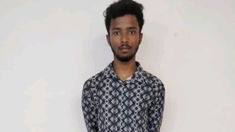 র্যাব-১৪ ও র্যাব-১ এর যৌথ অভিযানে বিমান বন্দর এলাকা হতে হত্যা মামলার আসামী গ্রেফতার র্যাব-১৪ ও র্যাব-১ এর যৌথ অভিযানে বিমান বন্দর এলাকা হতে হত্যা মামলার আসামী গ্রেফতার