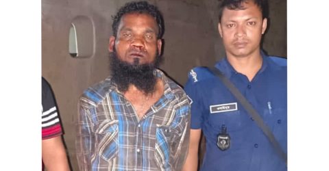 দিনাজপুরের বীরগঞ্জে খ্রীষ্টান পল্লীতে শ্বাশুড়িকে কুপিয়ে হত্যার ঘটনায় জামাই সুপল গ্রেফতার