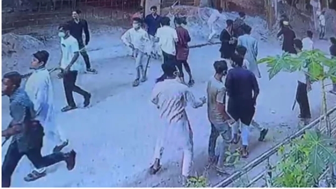 ৫ কোটি টাকা’ চাঁদা দাবি, না পেয়ে পল্লবীতে আবাসন কর্মকর্তাকে গুলি ৫ কোটি টাকা’ চাঁদা দাবি, না পেয়ে পল্লবীতে আবাসন কর্মকর্তাকে গুলি