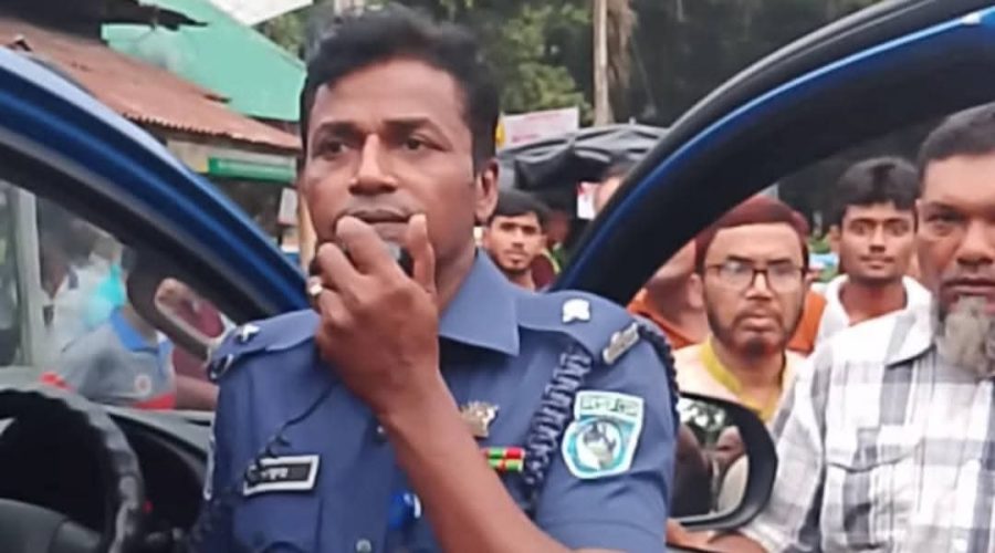 বীরগঞ্জে ওসির নেতৃত্বে মাদকবিরোধী অভিযান: নারীসহ ৩ জন আটক, একজনের ৩ মাসের কারাদণ্ড বীরগঞ্জে ওসির নেতৃত্বে মাদকবিরোধী অভিযান: নারীসহ ৩ জন আটক, একজনের ৩ মাসের কারাদণ্ড