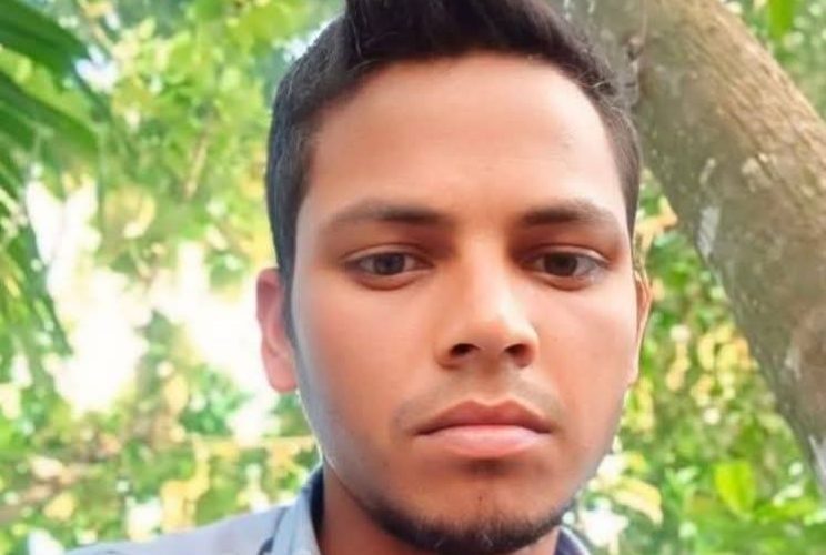 বীরগঞ্জের জাহিদুল দশমাইল মহাসড়কে মর্মান্তিক সড়ক দুর্ঘটনায় নিহত ১, আহত-৬
