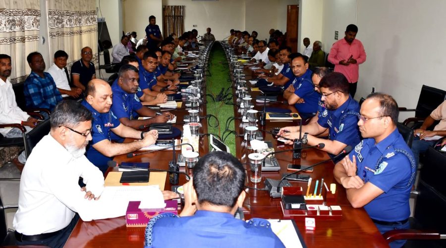 আসন্ন দুর্গাপূজা উপলক্ষে আইনশৃঙ্খলা বিষয়ক মতবিনিময় সভা অনুষ্ঠিত”