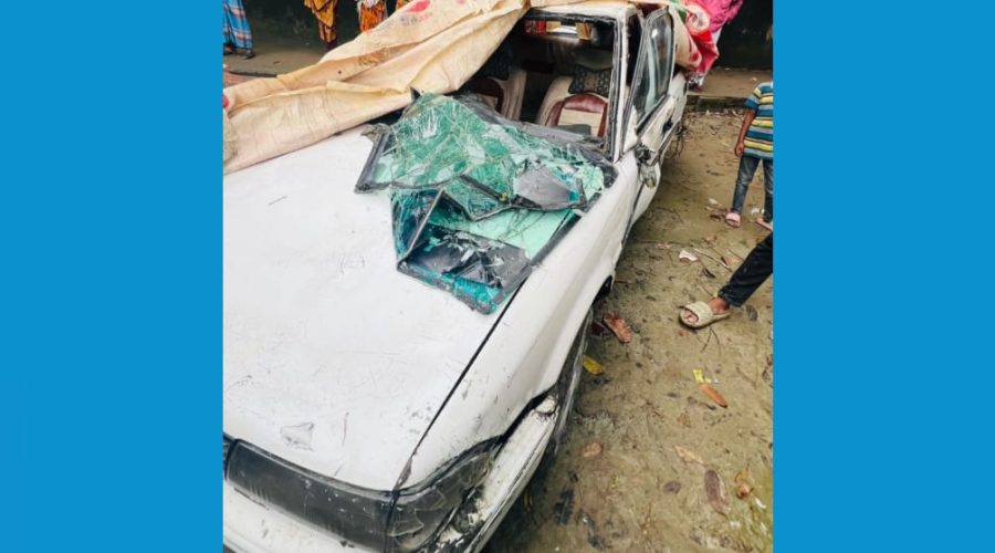 নোয়াখালীতে প্রশিক্ষণ প্রাইভেটকার পুকুরে পড়ে তরুণের মৃত্যু