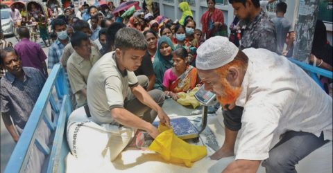শ্যামপুরে ওএমএস চাল পাচারের সংবাদ সংগ্রহে গিয়ে সাংবাদিককে প্রাণনাশের হুমকি