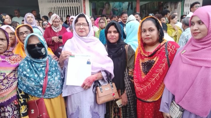 সংরক্ষিত নারী আসনে ডা. নাছিমা হোসেন তালুকদারকে এমপি হিসেবে দেখতে চান এলাকাবাসী