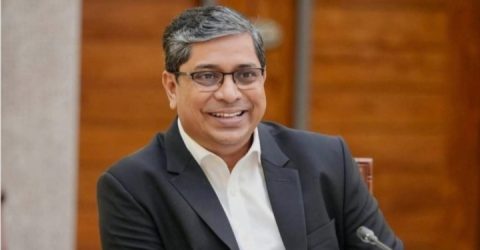 অল্প সময়ে জনপ্রিয়তা, প্রতিমন্ত্রী মীর শাহে আলমকে ঘিরে অপপ্রচারের অভিযোগ