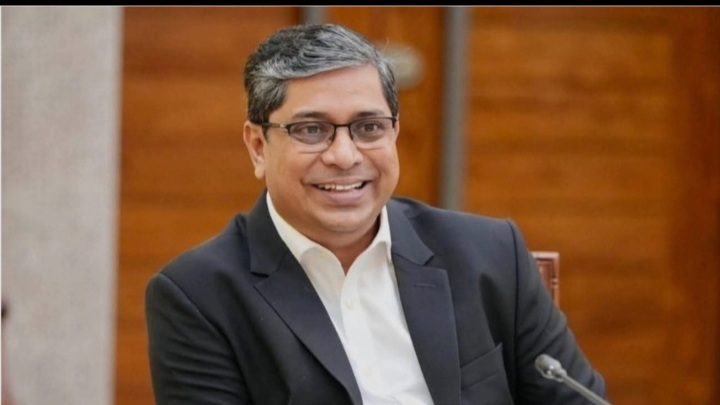 অল্প সময়ে জনপ্রিয়তা, প্রতিমন্ত্রী মীর শাহে আলমকে ঘিরে অপপ্রচারের অভিযোগ