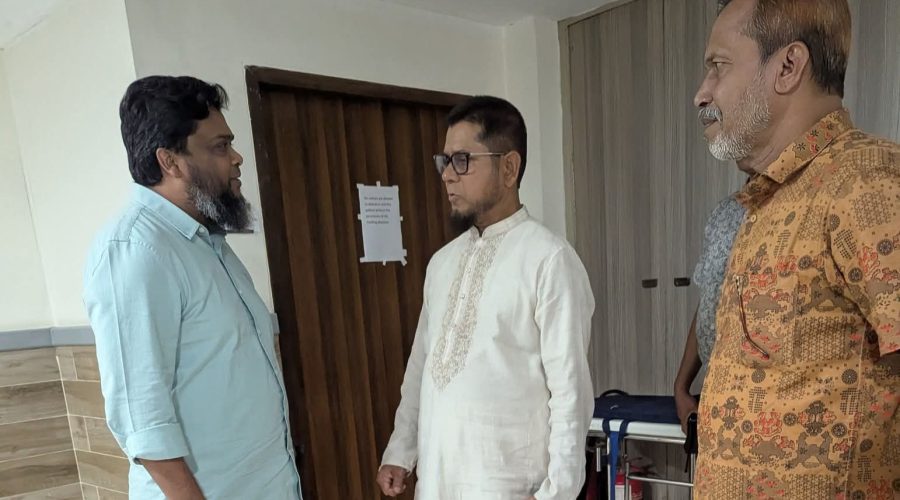 অসুস্থ সাবেক এমপি সালাউদ্দিন আহমেদকে হাসপাতালে দেখতে গেলেন এমপি সৈয়দ জয়নুল আবেদীন