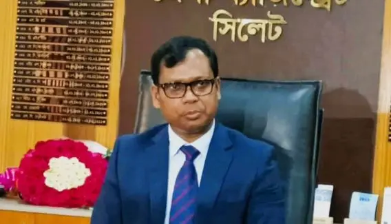 সিলেটের ভোলাগঞ্জ থেকে লুট হওয়া সাদাপাথর সোমবারের মধ্যে ফেরত দেওয়ার নির্দেশ