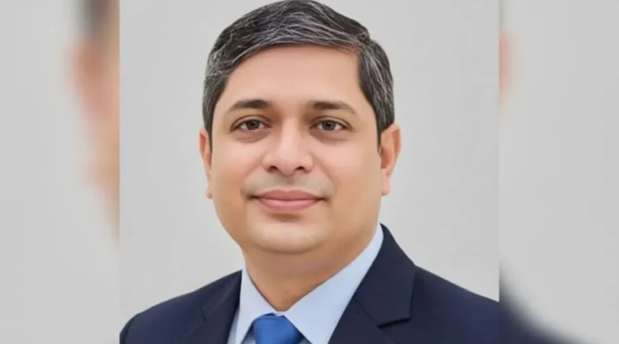 তৃণমূলের সংগ্রাম থেকে রাষ্ট্রীয় দায়িত্বে মীর শাহে আলম