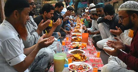 জুরাইন টাওয়ার ব্যবসায়ীদের উদ্যোগে সংবর্ধনা ও ইফতার মাহফিল অনুষ্ঠিত
