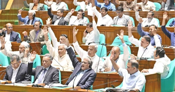 পাস হলো ৯ লাখ ৩৮ হাজার কোটি টাকার জাতীয় বাজেট