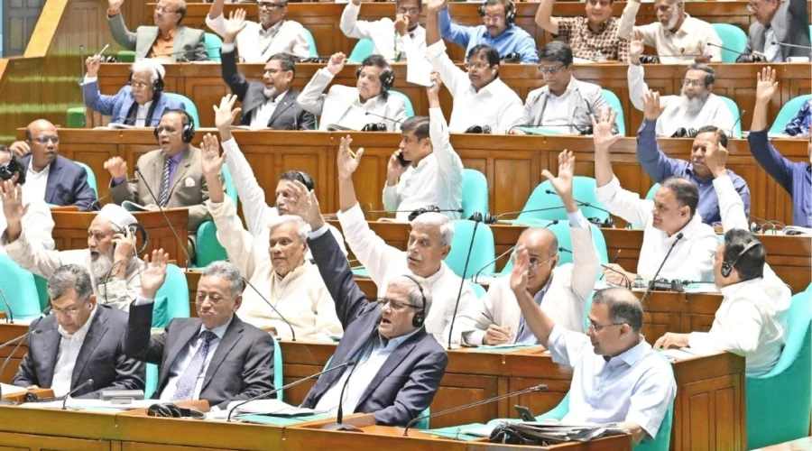 পাস হলো ৯ লাখ ৩৮ হাজার কোটি টাকার জাতীয় বাজেট