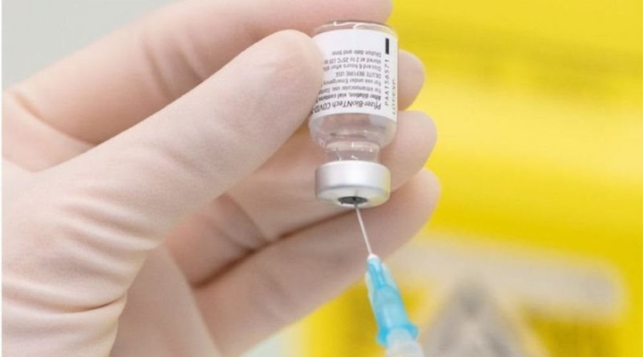 সুচ ছাড়াই দেওয়া যাবে টিকা, কী ভাবে? টিকাকরণের ‘অভিনব’ পদ্ধতি আবিষ্কারের পথে বিজ্ঞানীরা